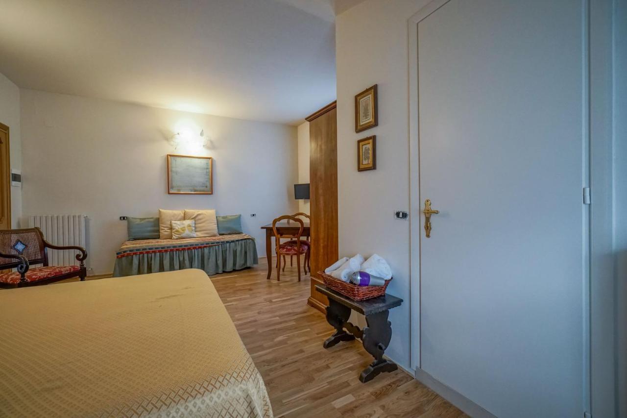 Il Quercione Agriturismo Rivotorto Esterno foto